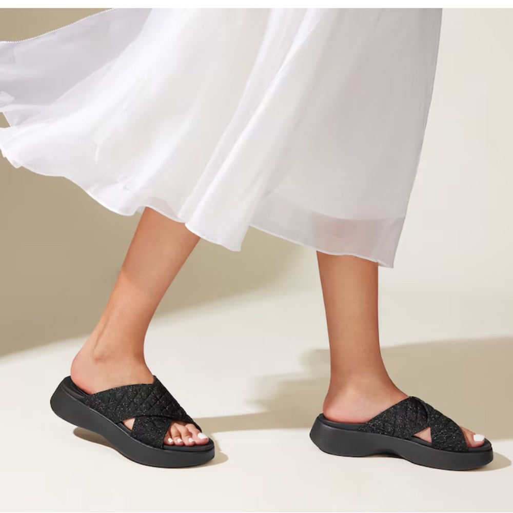 VIVAIA Sandals